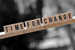 letras que forman la frase "time for change"